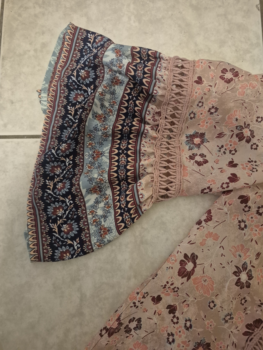 Knox Rose Blush Pink Floral Border Tunic with Navy Trim - Picture 3 of 5